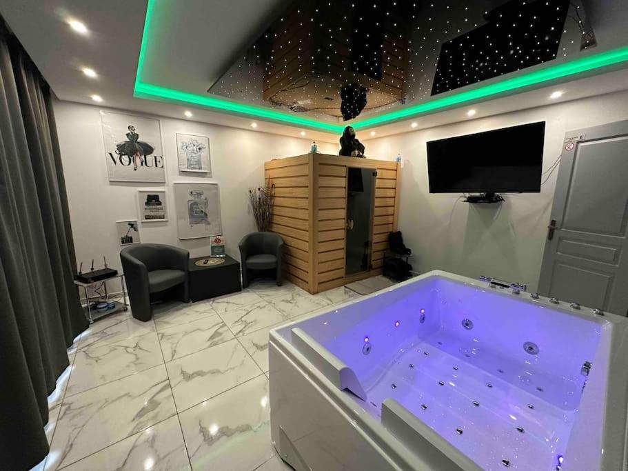 Cozy Rental Spa 希尔蒂盖姆 外观 照片